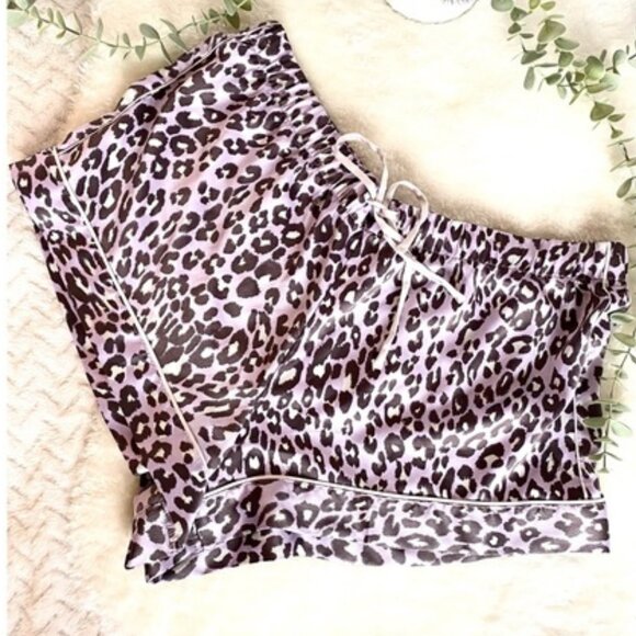 Victoria's Secret Satin Sleep Short - Picture 1 of 5